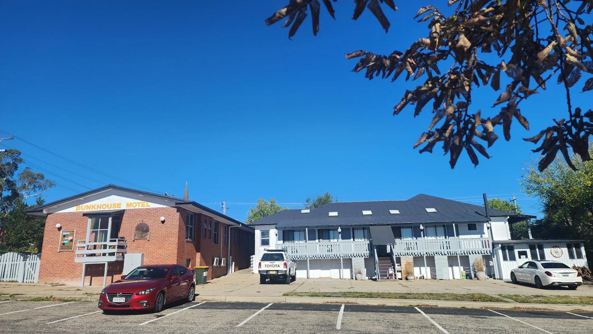 Bunkhouse Motel Cooma Dış mekan fotoğraf