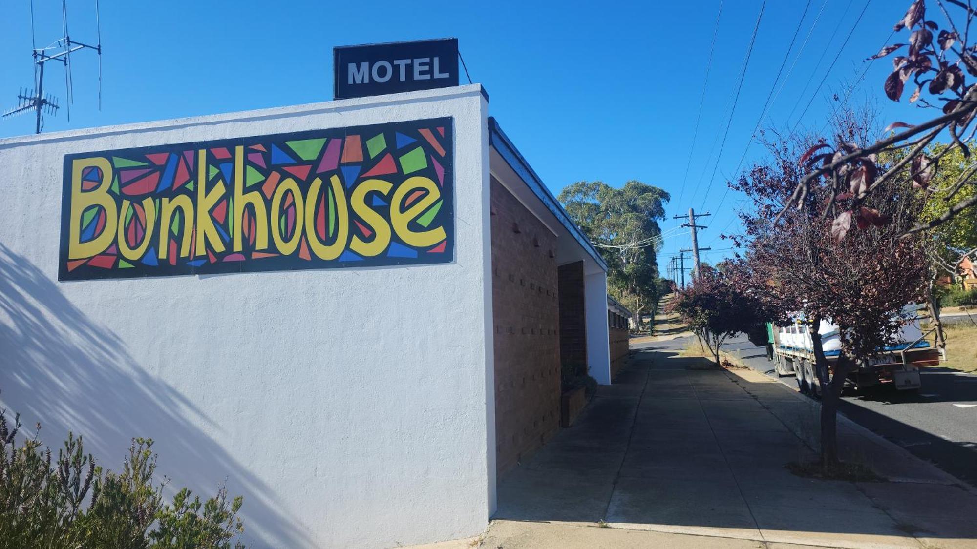 Bunkhouse Motel Cooma Dış mekan fotoğraf