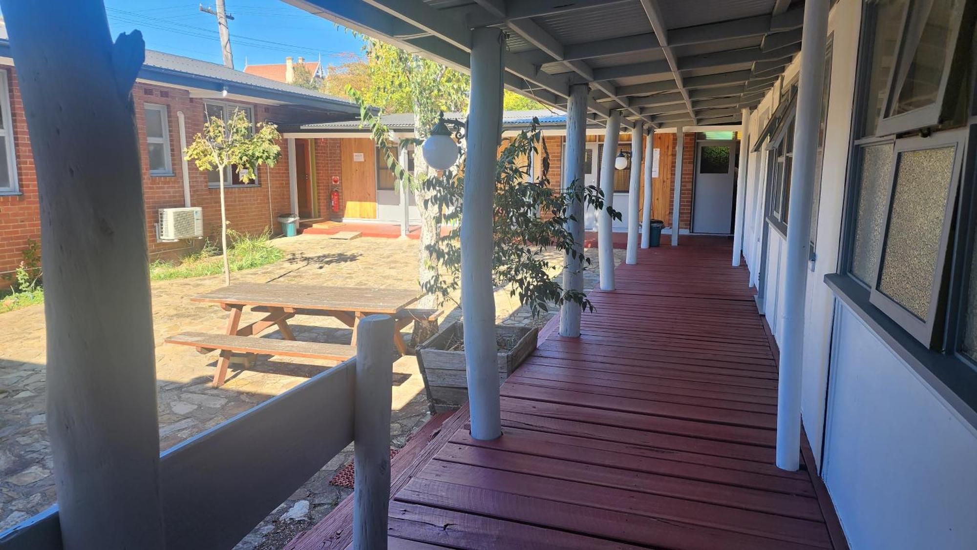 Bunkhouse Motel Cooma Dış mekan fotoğraf